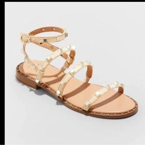 ❤️ A NEW DAY - Astrid studded strappy sandals